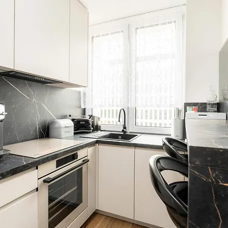 Apartment Jerozolimskie Premium